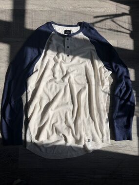Waffle Henley Raglan Top in Navy & Cream